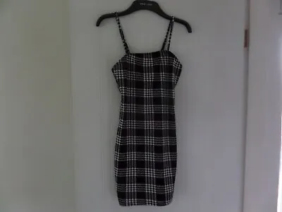 $8.48 • Buy Zaful Dress Size 8 Black And White