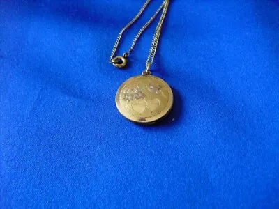 Vintage 1/20 12k. Gold Intricate Detail Etched Hearts Bird Flowers Locket Chain • $13.98