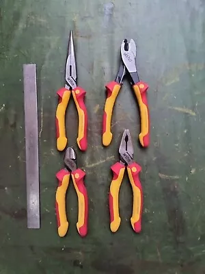 WIHA VDE Set Of 4. Pliers And Cutters. • £60