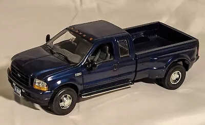 SpecCast 1/25 Scale Ford F-350 Dually Pickup Truck Super Duty Blue • $85