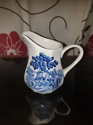 Royal Staffordshire Willow Jug J&G Meakin England Blue And White. • £3