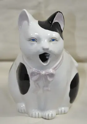 Takahashi San Francisco Blue Eyed White Cat Teapot Made In Japan Hand Painted • $26