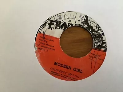 Courtney Melody  Modern Girl    7” France • £15.99