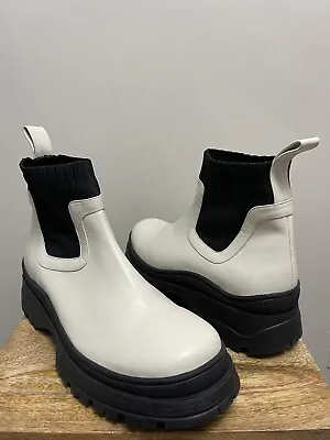 $231.99 • Buy Womens Staud Bow Lug Sole Boots Size 41 Off White Black Slip On Leather Slip On
