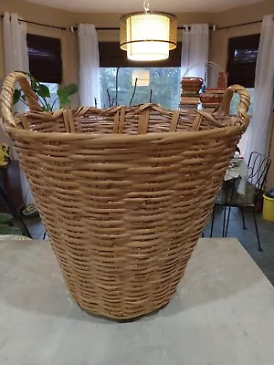 Vintage Split Reed Woven Wicker Basket 2 Handles Laundry Farmhouse Mid Century  • $39.99