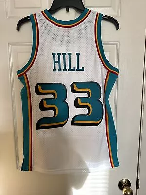 Mitchell & Ness Men’s Small Swingman Jersey Detroit Pistons 1998-99 Grant Hill • $59.99