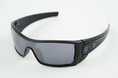 Oakley Batwolf Matte Black/Black Iridium Carbon Fiber Sunglasses OO9101 • $82