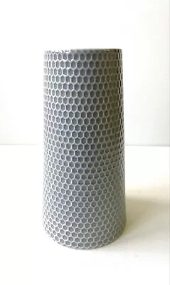 Grey Hexagonal Honeycomb Pattern Ceramic Vase 16.3cm Tall Excellent Condition • £8.95