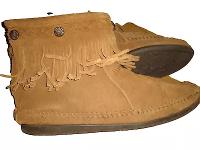 Minnetonka Moccasins Ankle Boot With Fringe Back Zip Chestnut Size 9 Hard Soles • $18.98