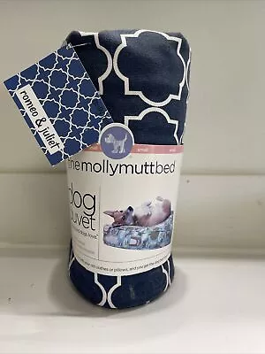 Molly Mutt Small Romeo & Juliet 22”x27x5” Bed • $24.99