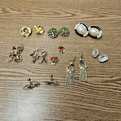 Vintage Jewelry Earrings Lot Of 7pr Earrings 2 Pins Rhinestone Faux Gems Bling • $14.99