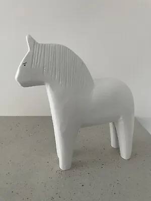 Large Finansiell White Wooden Dala Style Horse. 27 Cm High X 24 Cm Long. • £24