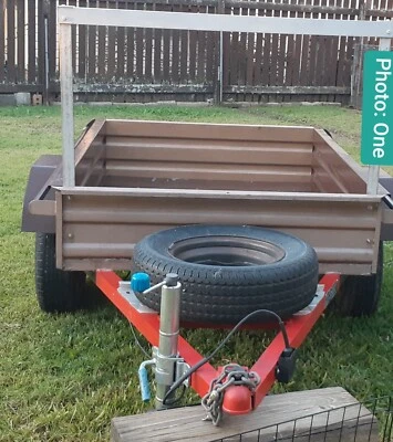 $450 • Buy Marsden QLD:  Cash & Local Pick Up Only!  (Approx 5' X 4' ) Box Trailer (Unreg)