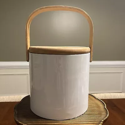 $16.99 • Buy VTG MCM Georges Briard White Vinyl & Wood Ice Bucket.