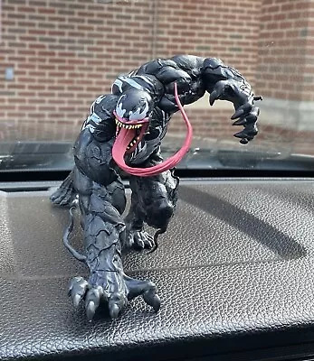 Venom Pvc Action Figure Statue Toy And Plate • $25