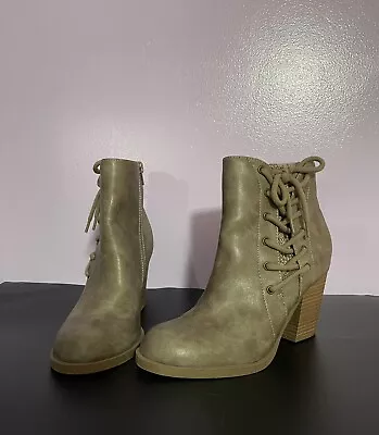 Vintage 7 Eight Light Brown Lace Up Side Zip Ankle Bootie Women's Size 8.5M • $34.95