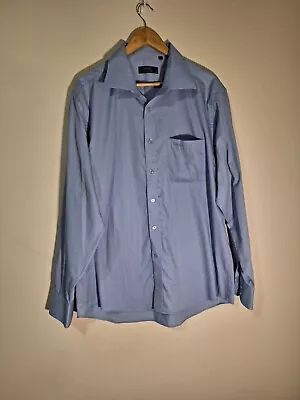 Vintage VERSACE CLASSIC V2 Men’s Long Sleeve Button-Up Light Blue-Size 18.5 • $48