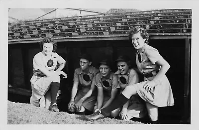 1943 Rockford Peaches Dugout Snapshot Photo - AAGPBL - Kamie Ollie Bernice.. • $6.50