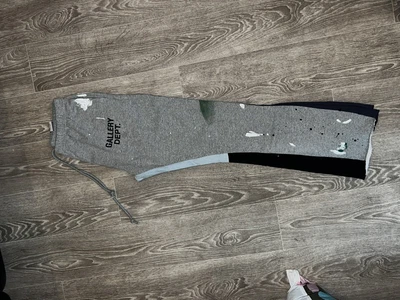 £80 • Buy Gallery Dept Logo Flared Cotton Sweeatpants In Grey  Size Large