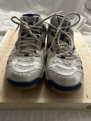 Womens Mizuno Wave Rally Volleyball Shoes Size W 8 Pre Owned • $19.99