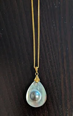 Vintage Blister Mother Of Pearl Pendant Necklace Gold Tone Hawaii Marked • $9.99