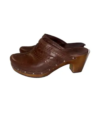 £30.69 • Buy UGG Australia Women's Size 8 Brown Leather Studded Wood Heel Slip On Clogs