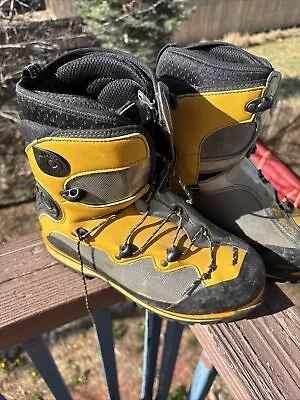 La Sportiva Spanktik Double Layer Climbing Shoes Boots Size 42/ 9 • $110