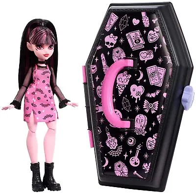 Monster High Doll & Accessories Draculaura Gore-ganizer Beauty Kit With Bat C... • $30.25
