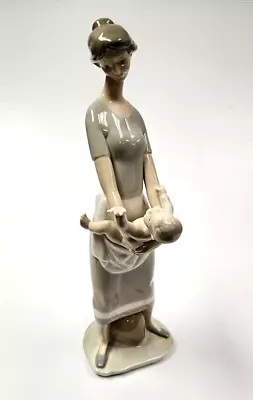Lladro Figurine 13  MOTHERHOOD MOTHER And BABY BOY CHILD #4575 Retired GLOSSY • $89.95