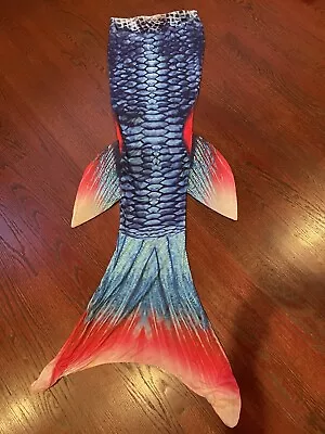 Vogue Fashion Mermaid Tail M • $16