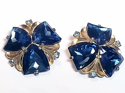 Vintage Schiaparelli Goldtone Sapphire Blue Arrow Rhinestone Clip-on Earrings • $12.50