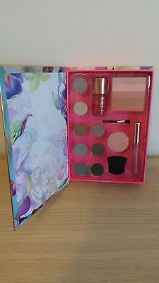 Colour Couture Natural Beauty Gift Set BNIB • £8.49