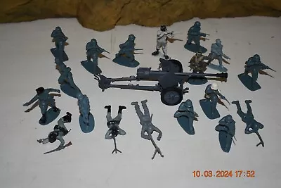 Non Marx WWII Military Pieces From Bottom Of The Toy Box German Soldiers 54MM • $2.75