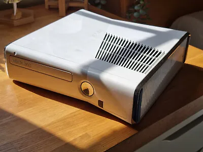 RARE White Xbox 360 Slim Console 250GB • $200