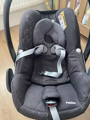 Maxi Cosi Pebble And Isofix • £80