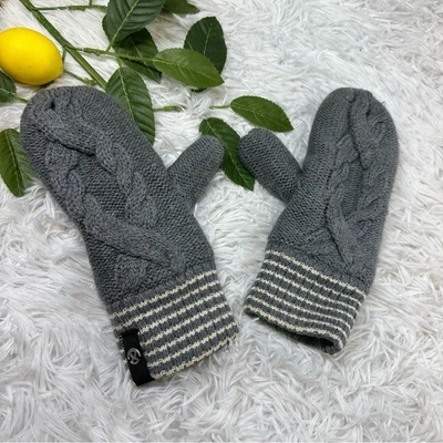 $31.18 • Buy Lululemon Grey Cable Knit Fuzzy Lined Mittens