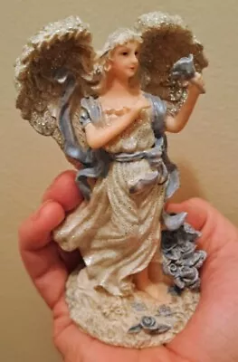 Heavenly Angels•K's Collection•6in Statue•Great Condition • $7.99