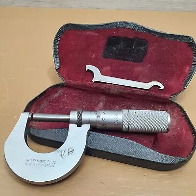 The L.S. Starrett Co. No. 230M Metric Outside Micrometer 0-25mm • £39.99