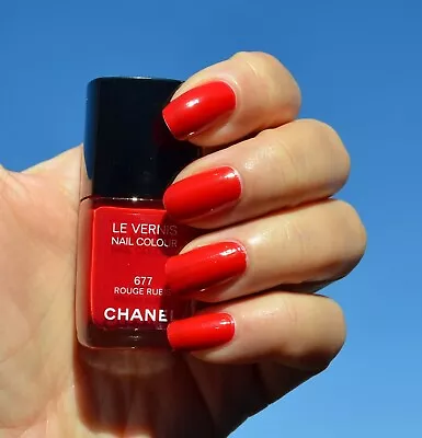 BNIB Chanel Nail Colour Le Vernis Ltd Edition 677 Rouge Rubis 2013 Nuit Infinie  • £15