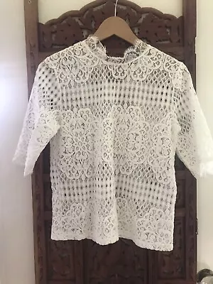 £9 • Buy Zara Brand New Woman’s White Lace Short Sleeve Blouse Size M