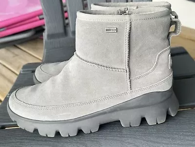 UGG Palomar 1095541 Dry Tech Waterproof Boots Sz 8.5 M Gray Side Zip Winter • $45