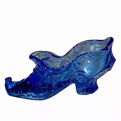 Vintage ￼blue Glass Shoe Figurine  Turned Up Toe #2 • $13