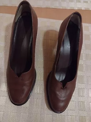 Vintage ANDIAMO Shoes Saddle Brown Leather Size 8 1/2 M Womens Block Heel Pumps • $14