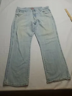 Wrangler Jeans WRT20BW Mens Sz 36x30 Retro Bootcut Relaxed Distressed Destroyed • $14.73