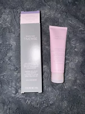 Mary Kay Age Minimizing 3D Day Cream - Combination To Oily Skin New In Box • $27.99