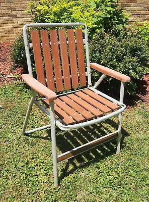 Vintage  MCM Aluminum Folding Redwood Slat Lawn Chair • $25