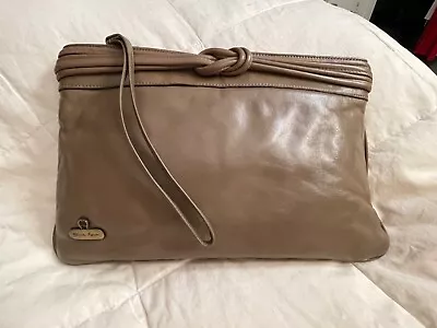 Vintage Etienne Aigner  Dark Tan Handbag Clutch Leather BEAUTIFUL W/Mirror • $16