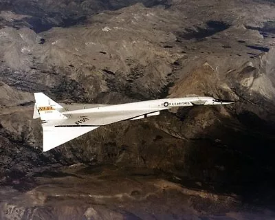 XB-70 / XB-70A VALKYRIE IN FLIGHT CRUISE 8x10 SILVER HALIDE PHOTO PRINT • $14.99