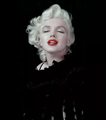 Marilyn Monroe Red Lips  8x10 Picture Celebrity Print • $3.99