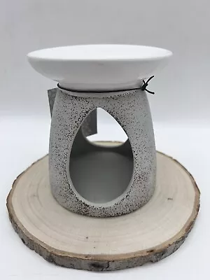 Grey & White Large Ceramic Oil Burner/ Wax Warmer • £5